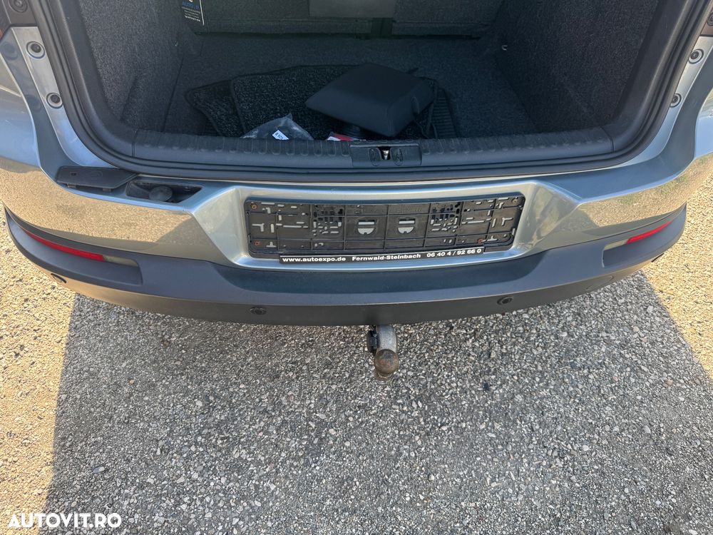 Volkswagen Tiguan 2.0 TDI DPF 4Motion Track & Avenue - 18