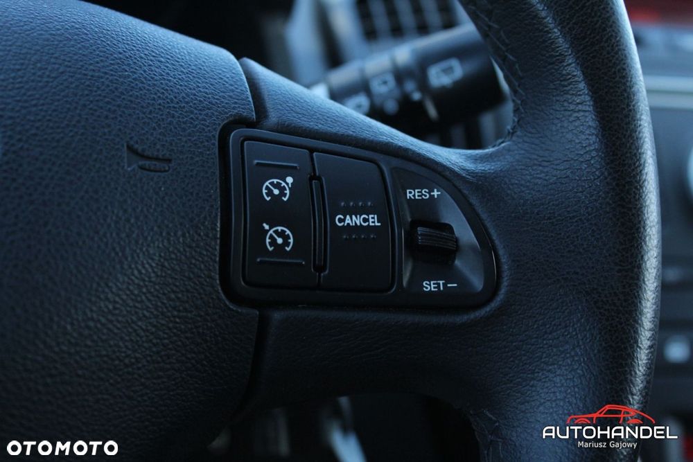 Kia Ceed - 11
