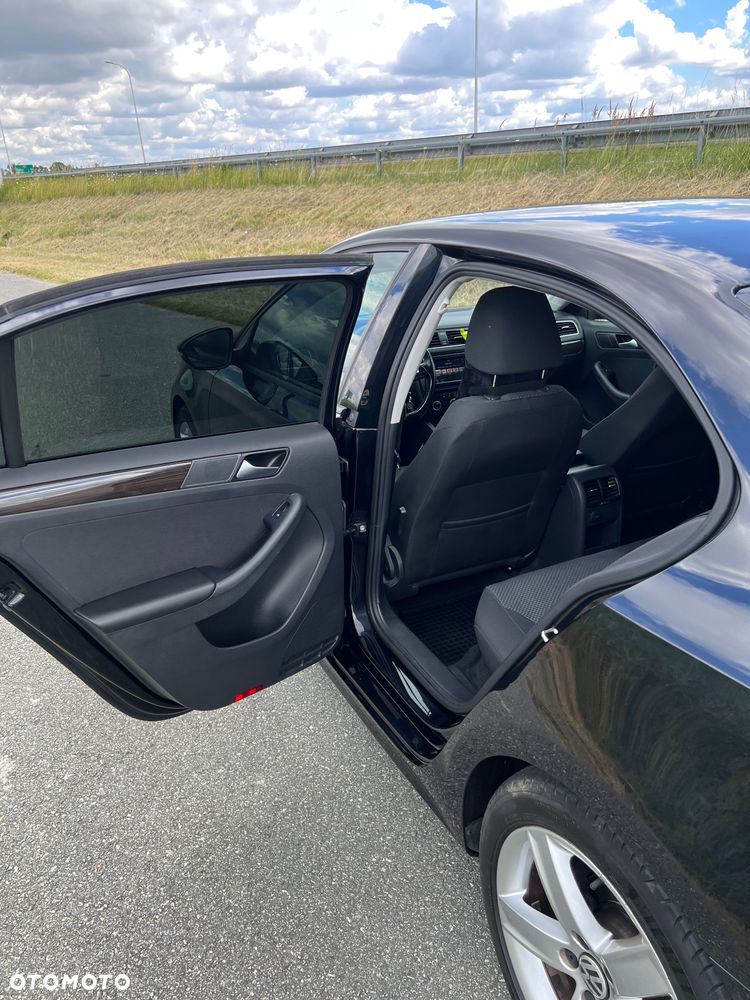 Volkswagen Jetta 1.4 TSI BMT Comfortline - 21