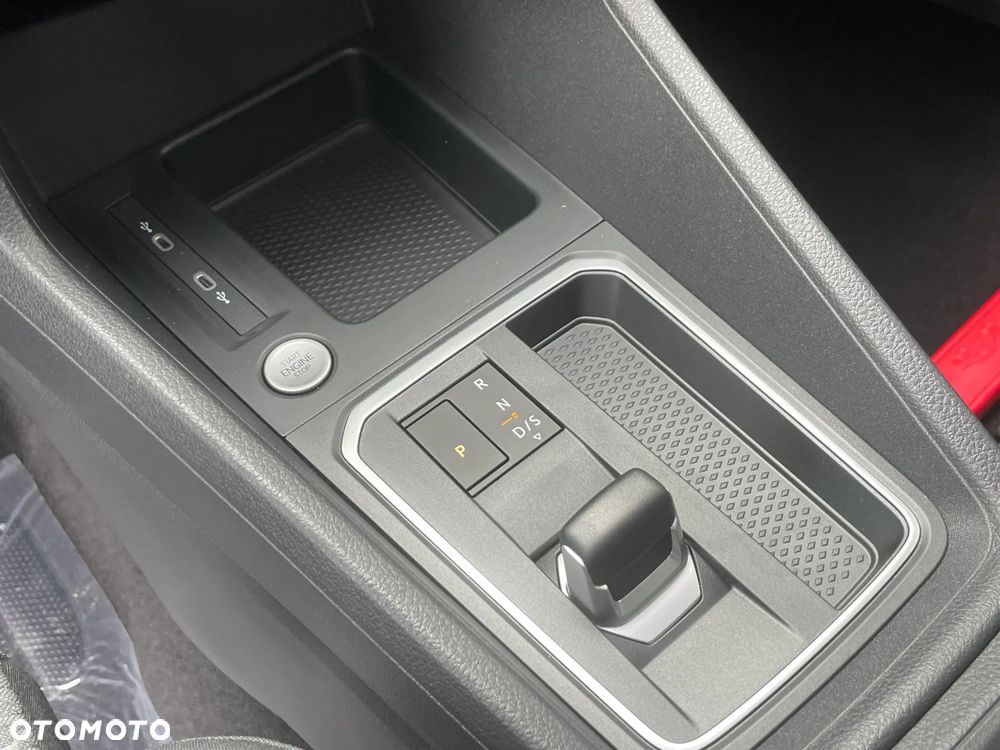 Ford Tourneo Connect 1.5 EcoBoost Titanium - 18