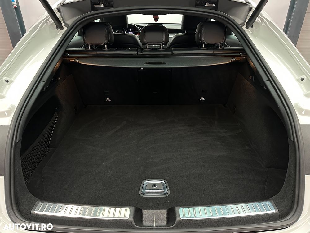 Mercedes-Benz GLC - 32