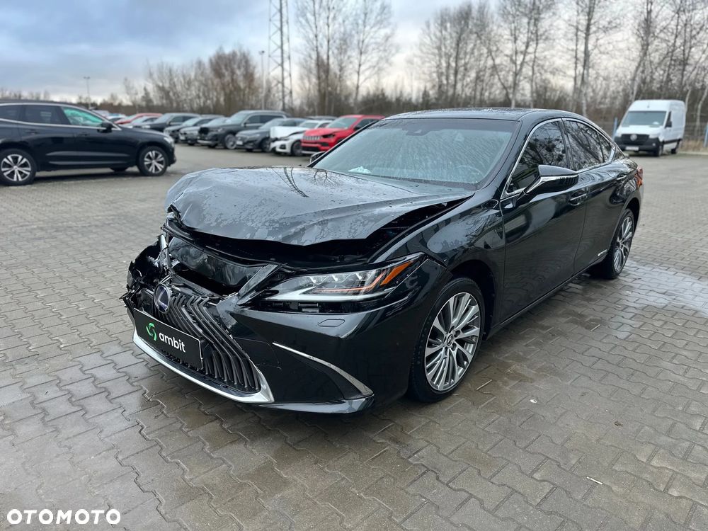 Lexus ES 300h - 3
