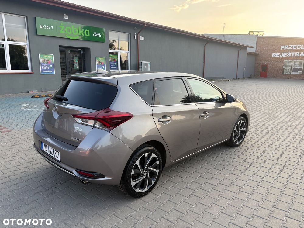 Toyota Auris 1.2 T GPF Premium - 4