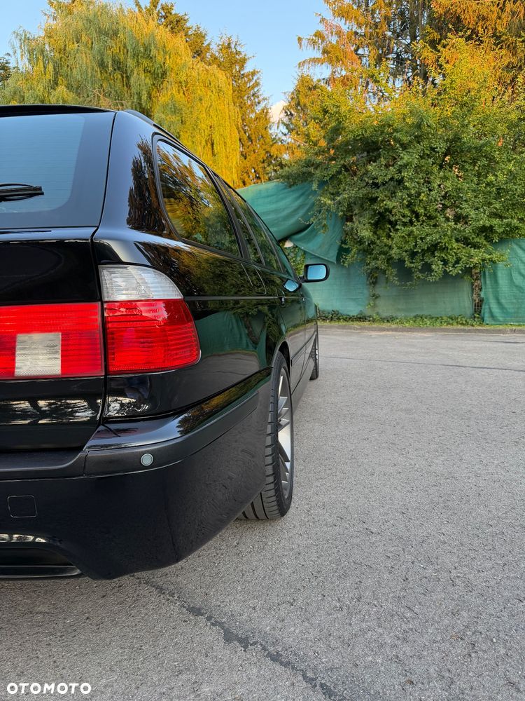 BMW Seria 5 - 36