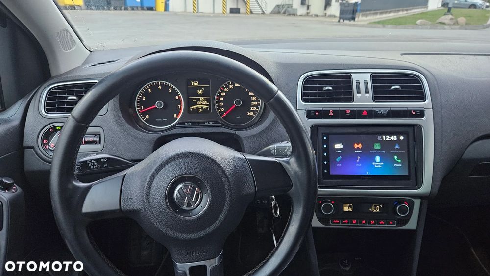 Volkswagen Polo 1.4 16V Comfortline - 23