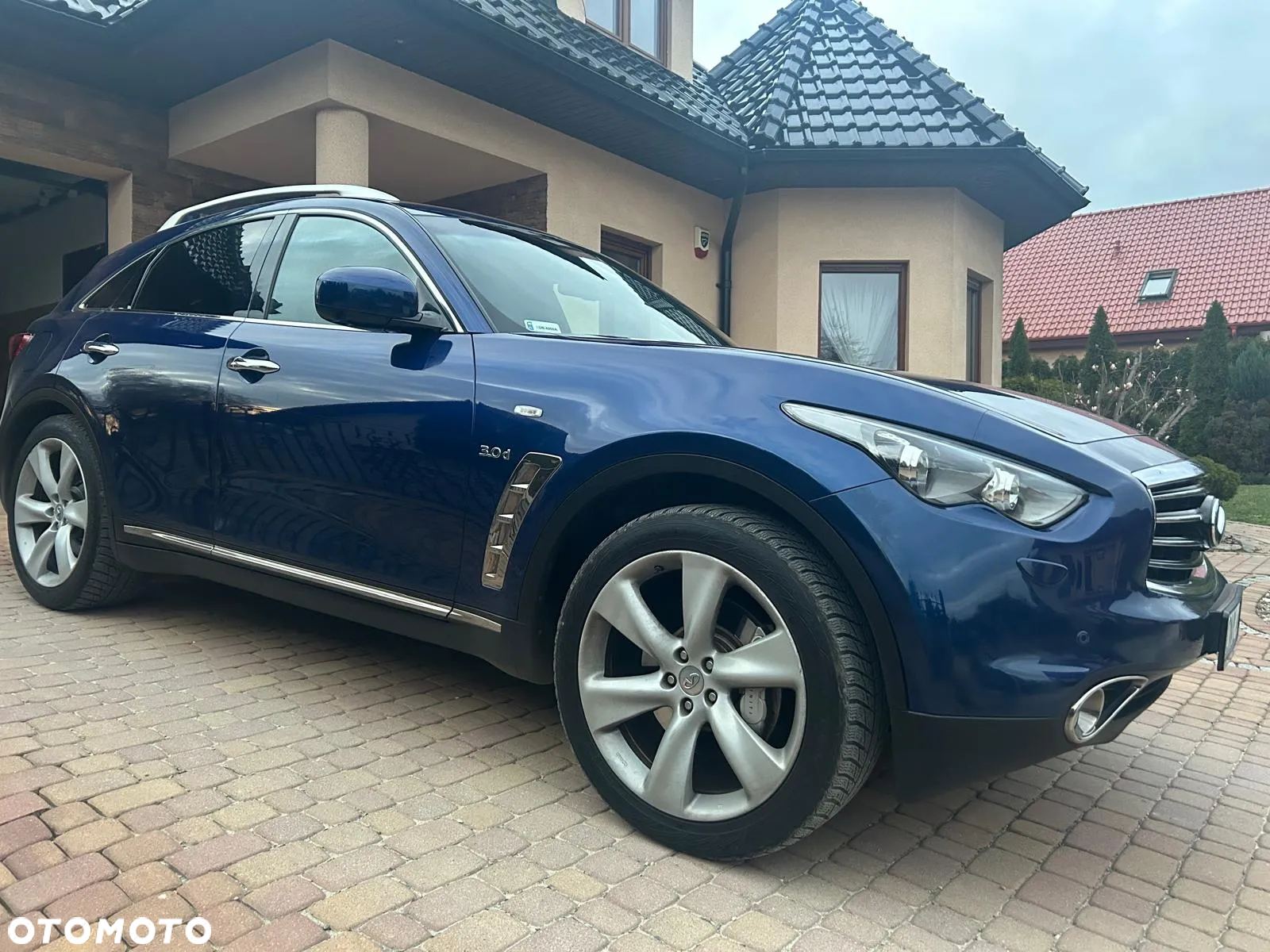 Infiniti QX70 3.0d S Premium - 13
