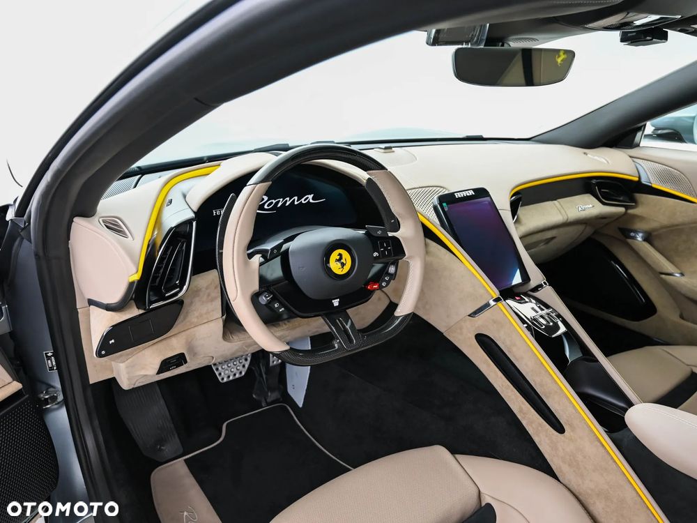 Ferrari Roma - 13
