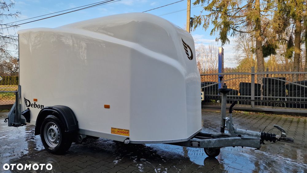 Cheval Liberte Debon C5 Cargo - 4