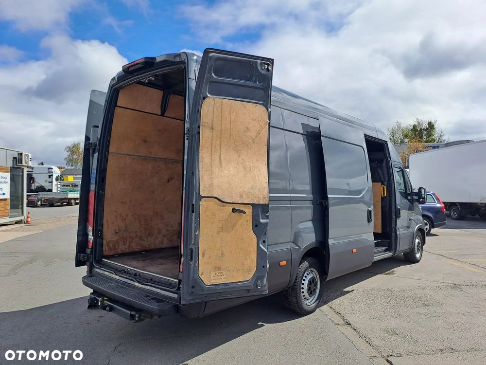 Iveco Daily | 35S18 | Automat | 3.0l | Full Led  | Max Długi | Max Wysoki | Hak - 13