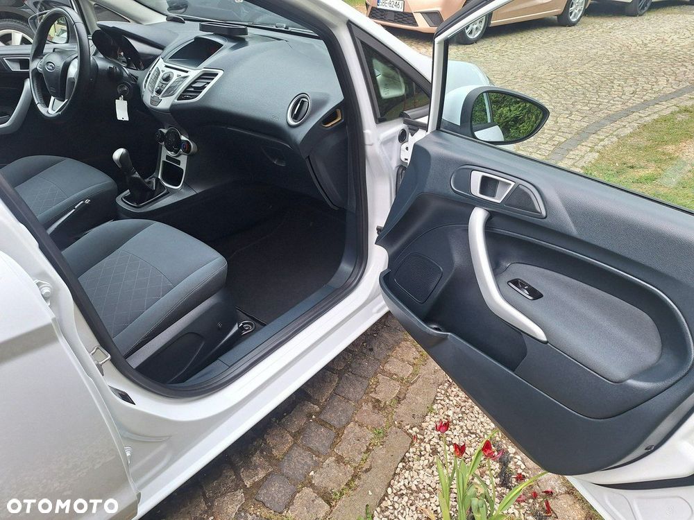 Ford Fiesta - 14