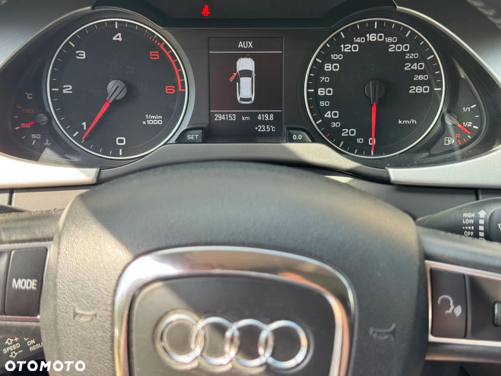 Audi A4 Avant 2.0 TDI DPF Ambiente - 10