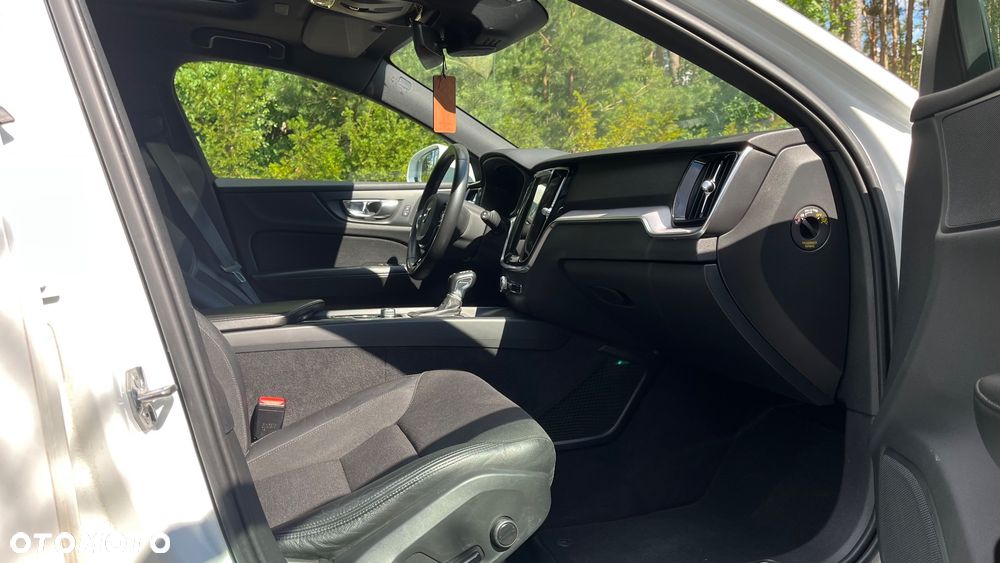 Volvo V60 D3 Momentum Pro - 15
