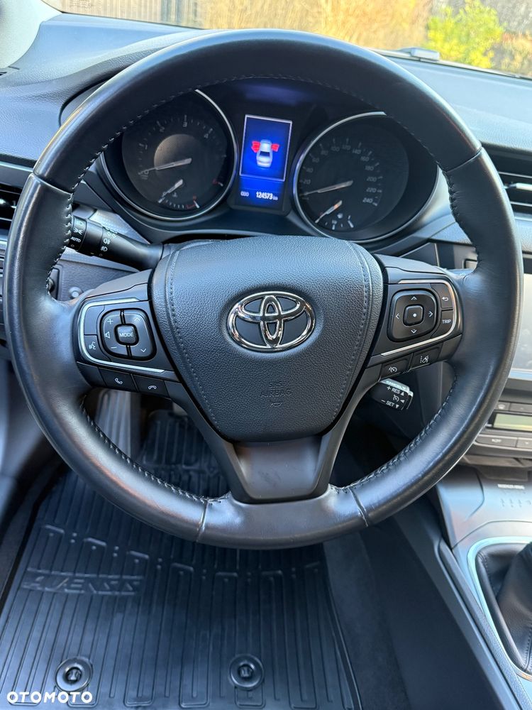 Toyota Avensis 2.0 D-4D Premium - 33