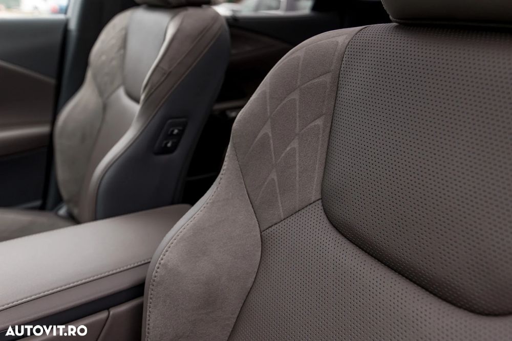 Lexus Seria RX 450h+ E-Four PHEV Luxury Mark Levinson - 23