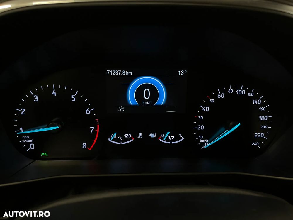 Ford Focus 1.0 EcoBoost Titanium - 27