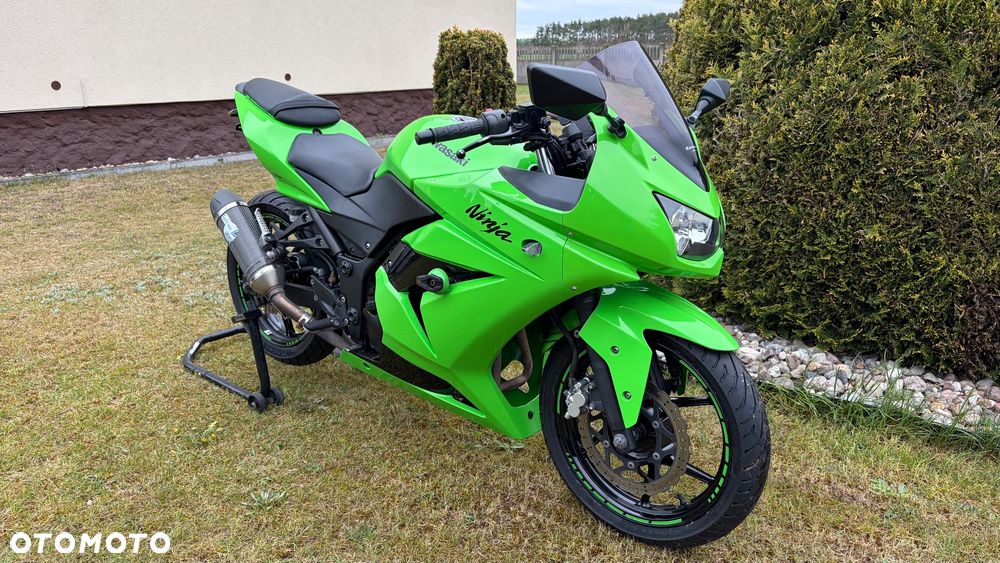 Kawasaki Ninja 250R - 2