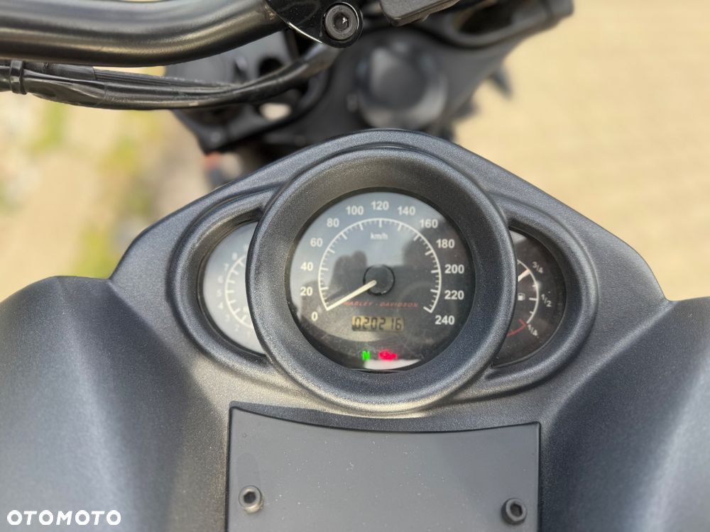 Harley-Davidson V-Rod Night Rod - 12