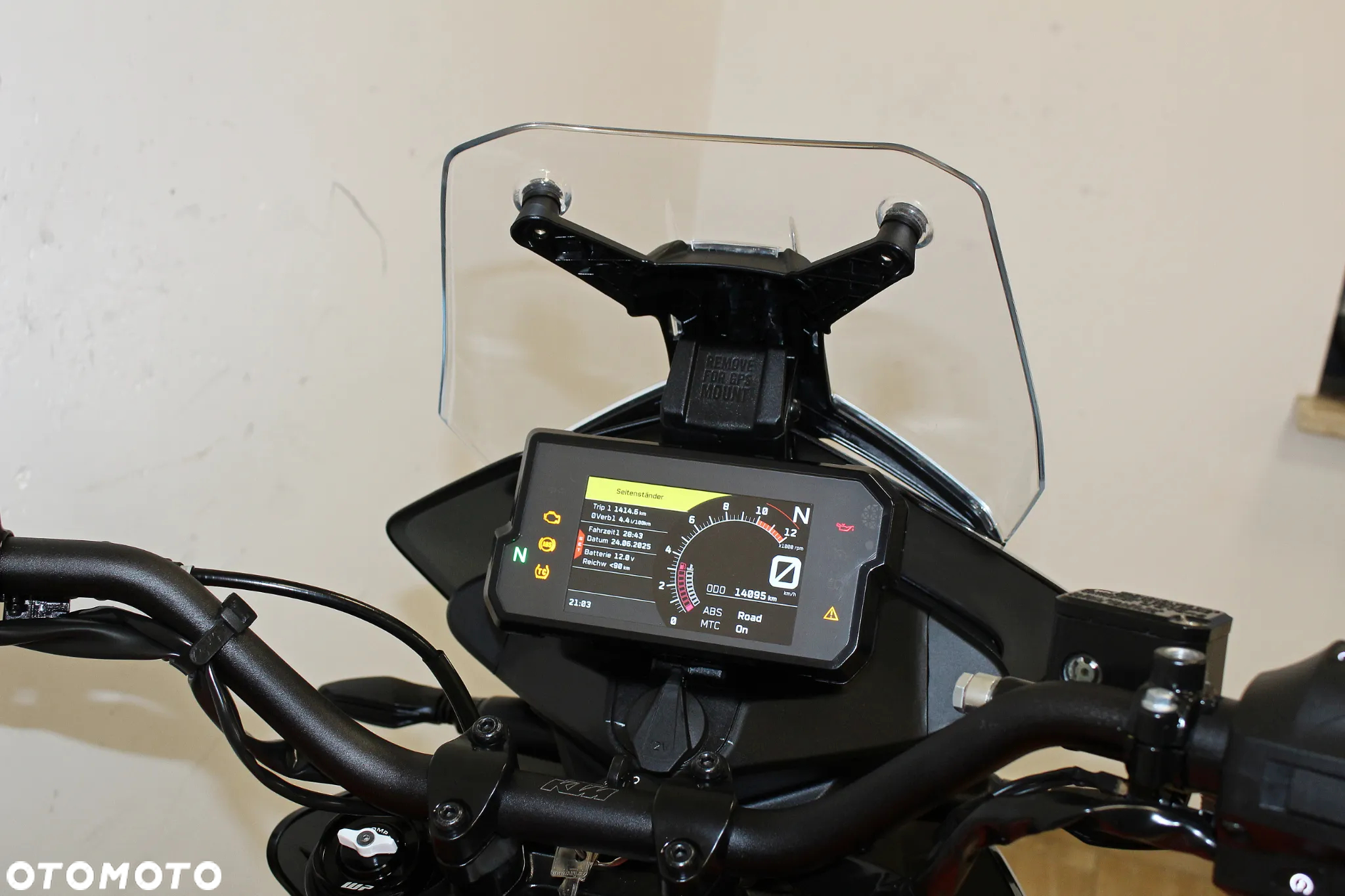 KTM Adventure - 6