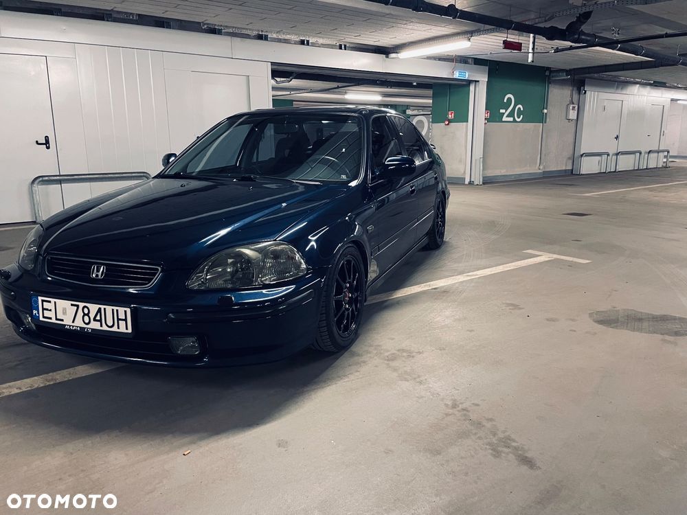 Honda Civic 1.6 VTi - 1