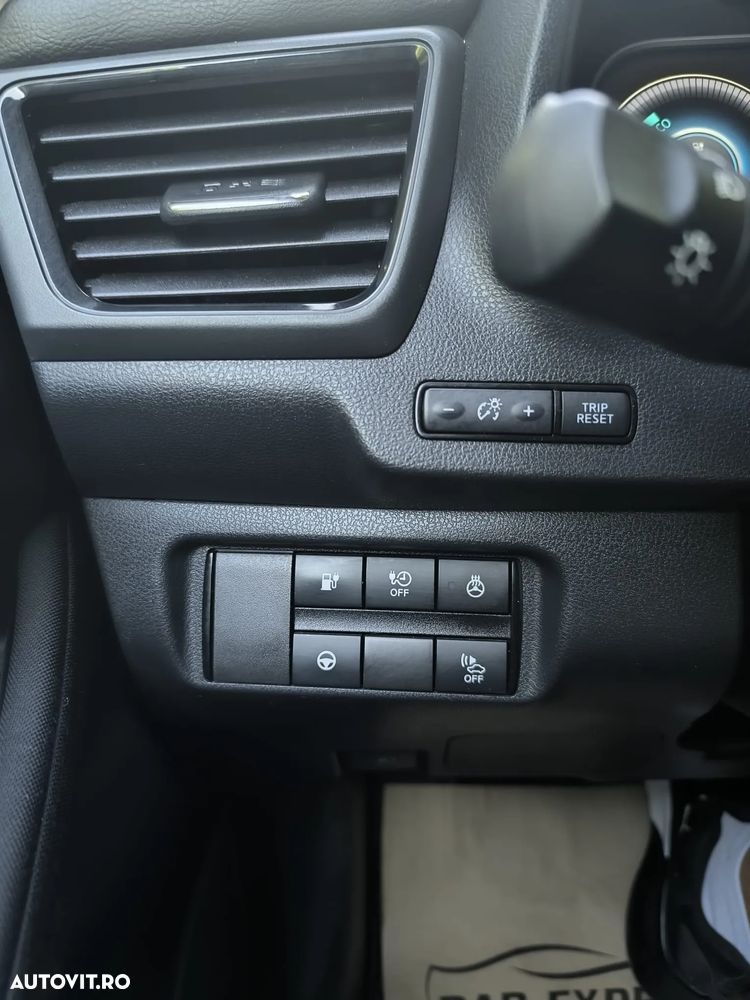 Nissan LEAF - 11