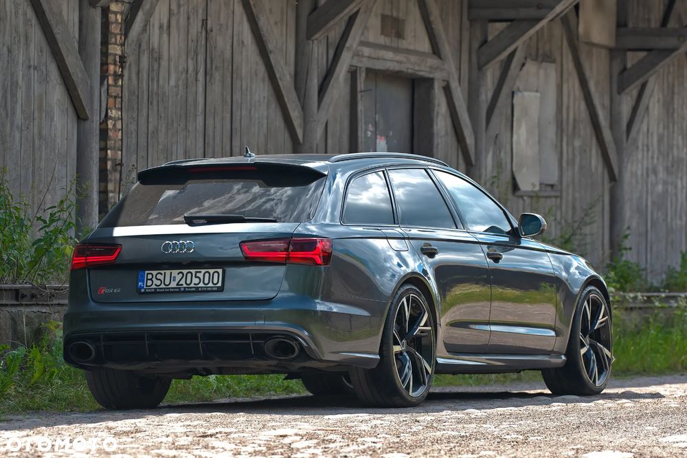 Audi RS6 Avant - 6