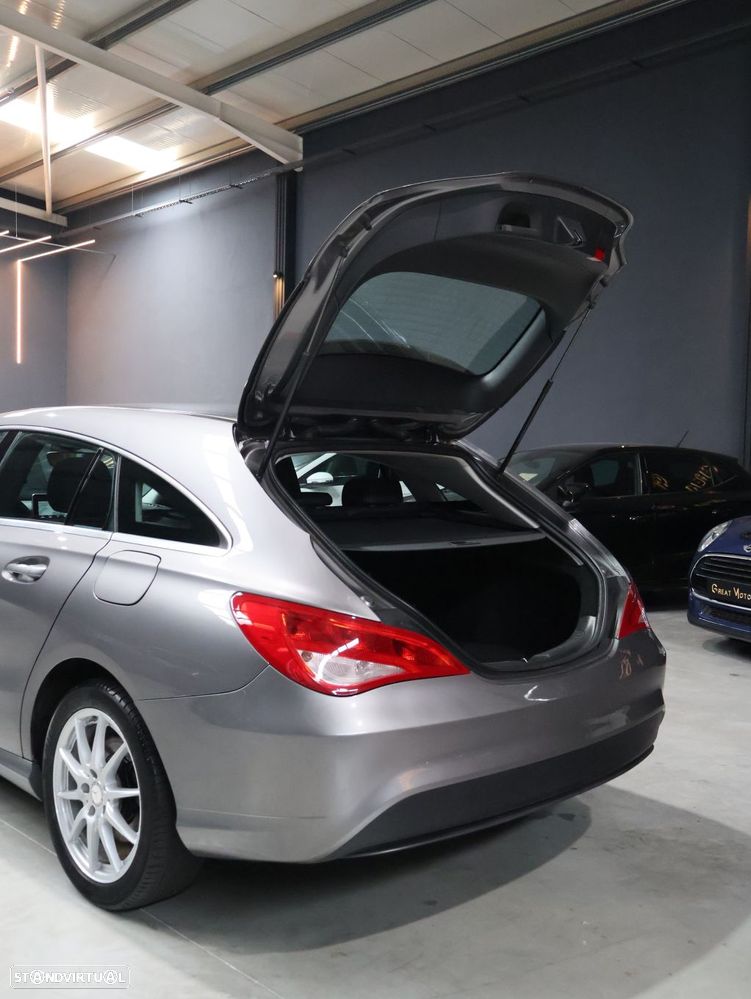 Mercedes-Benz CLA 180 d Shooting Brake Urban - 15