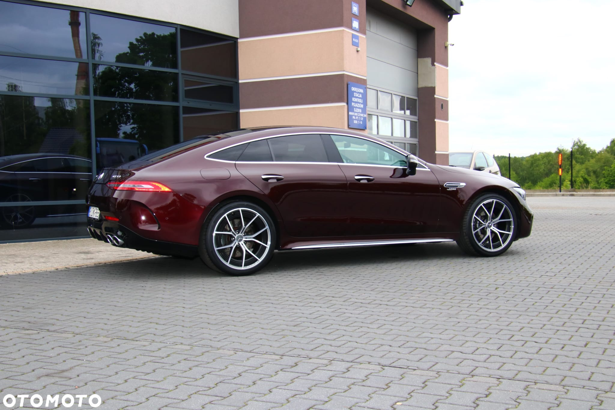 Mercedes-Benz AMG GT 53 4-Matic+ - 36