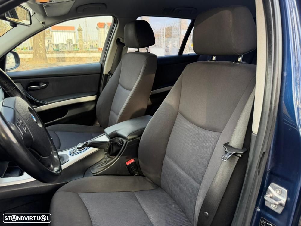 BMW 318 d Touring Line Sport - 9