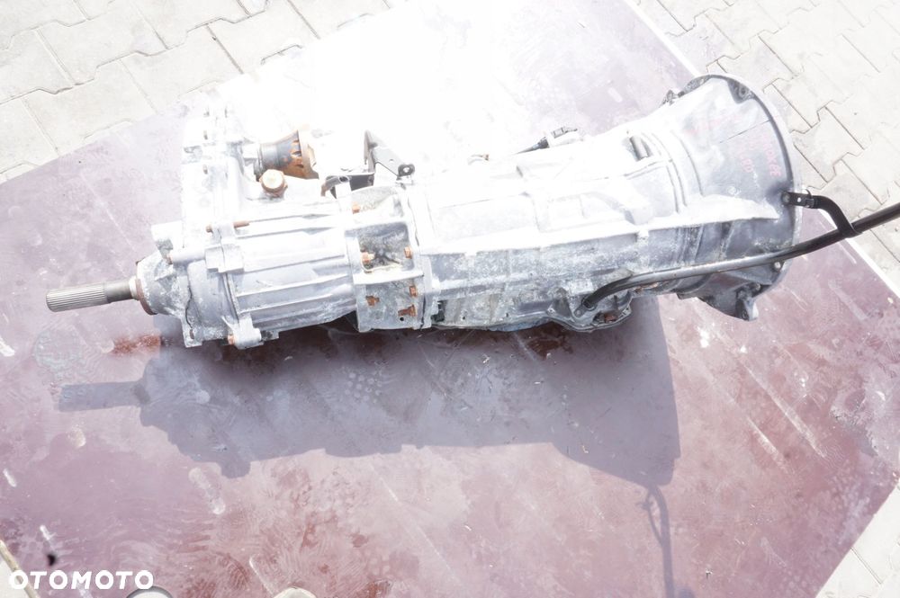 SKRZYNIA BIEGÓW REDUKTOR JEEP CHEROKEE III KJ 2.8 CRD KOMPLET - 2