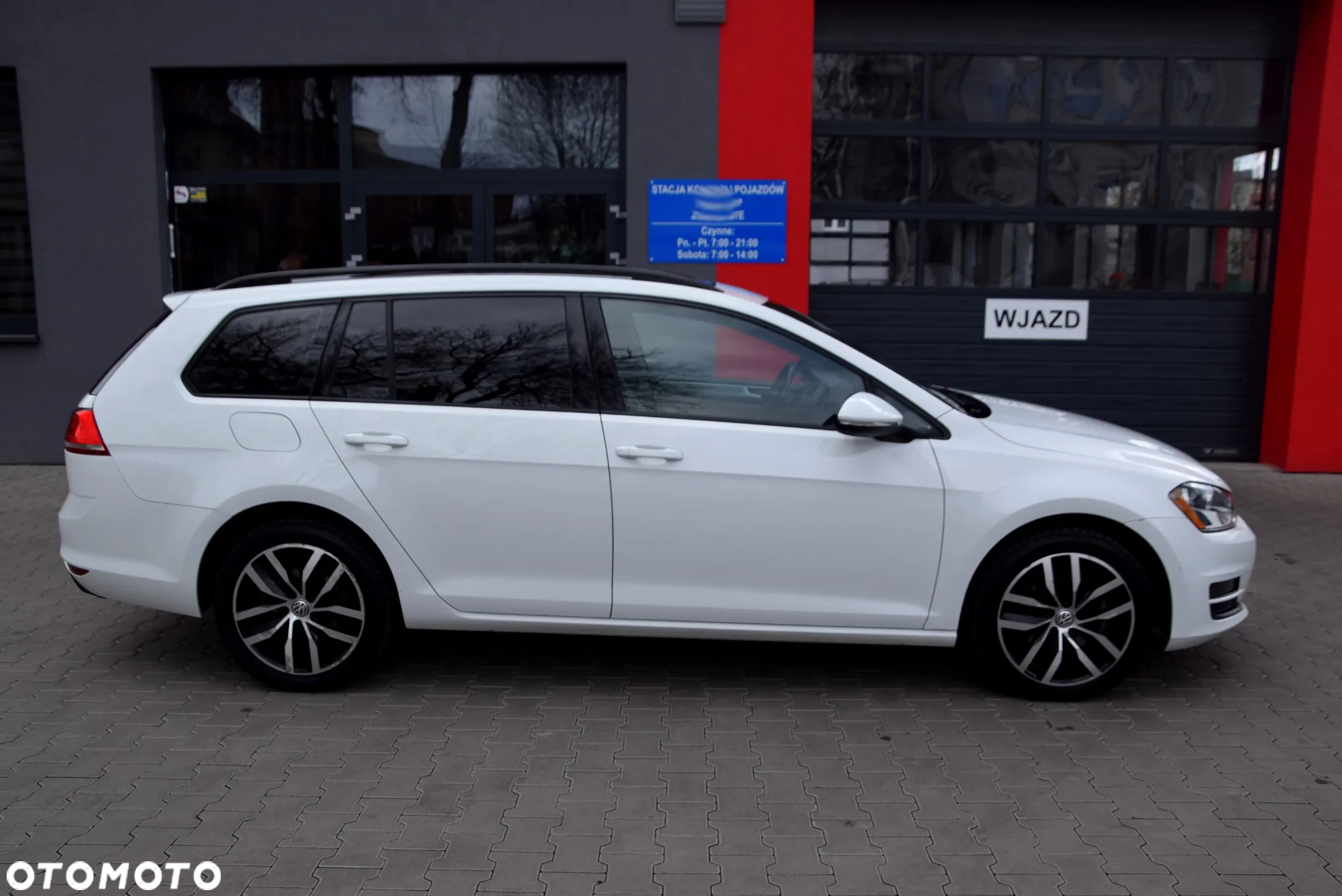 Volkswagen Golf - 3