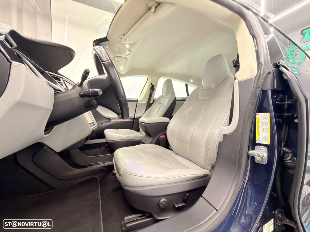 Tesla Model S 85 - 20