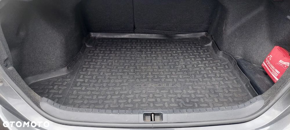 Toyota Corolla 1.6 Premium - 10