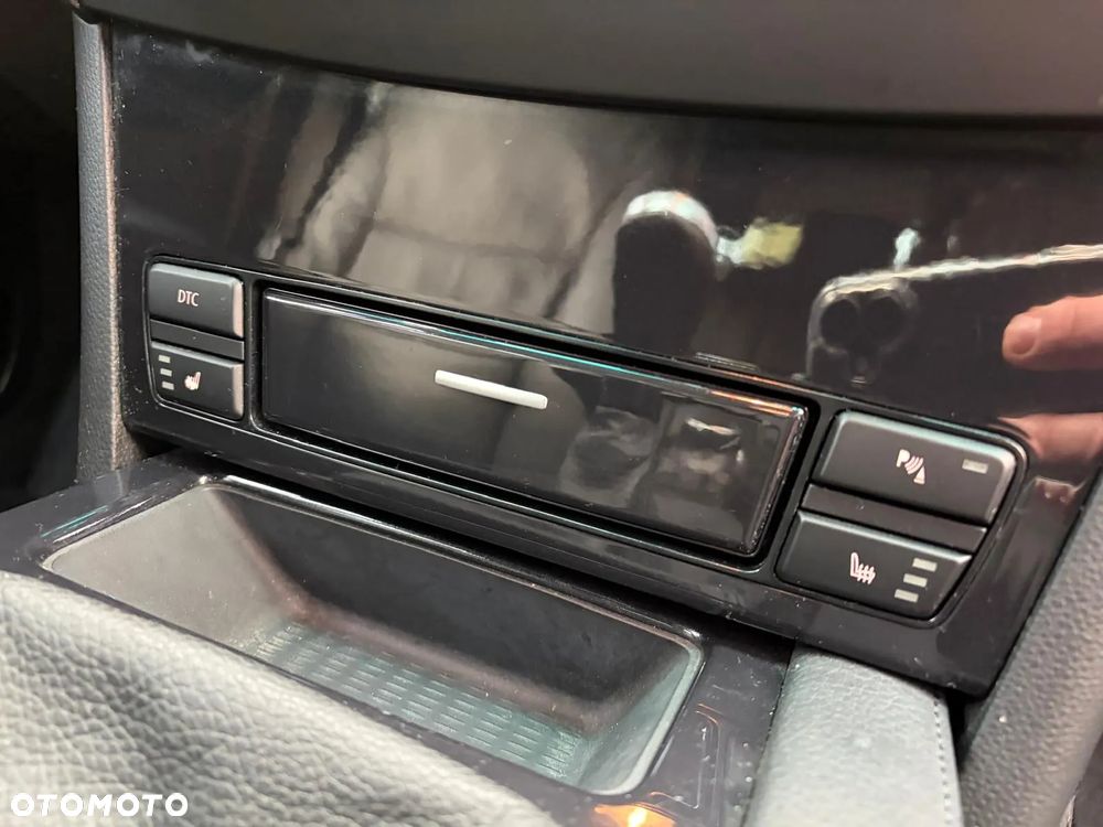 BMW Seria 5 520i Edition Exclusive - 23