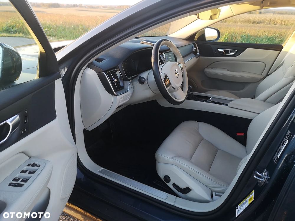 Volvo V60 Cross Country T5 Geartronic Momentum - 19