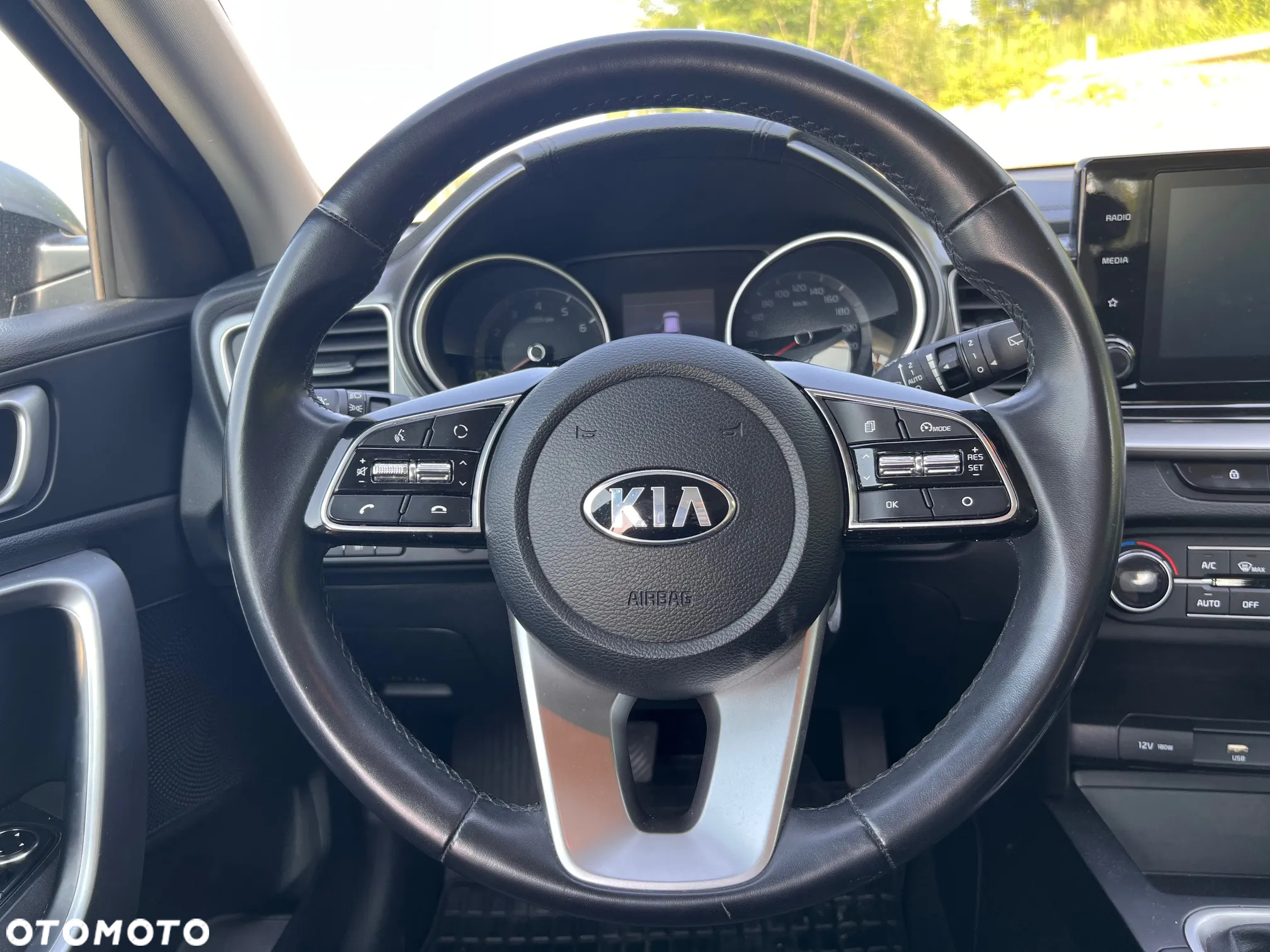 Kia Ceed 1.5 T-GDI M - 19