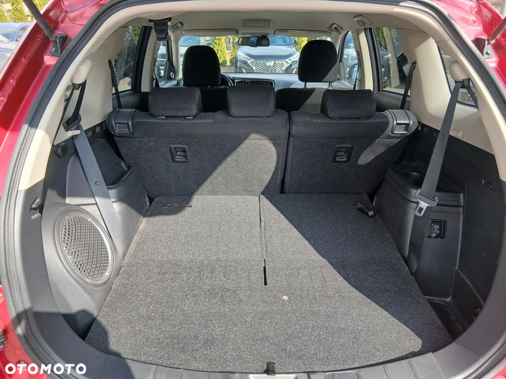 Mitsubishi Outlander 2.0 Intense + SDA 4WD CVT - 15