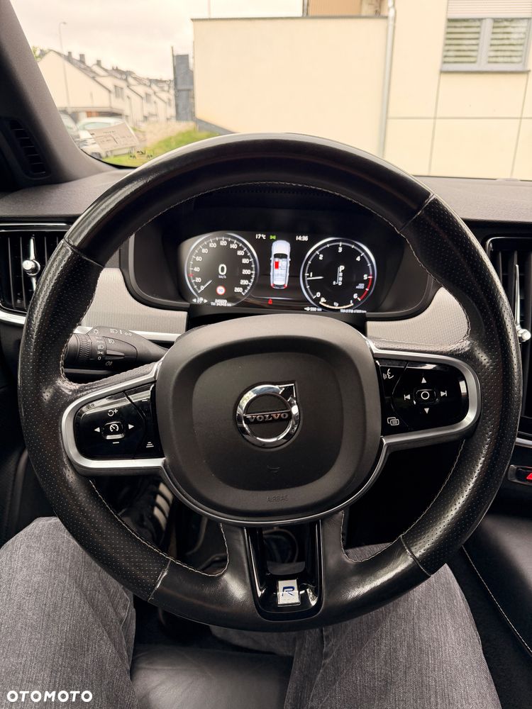 Volvo V90 D5 AWD R-Design - 13