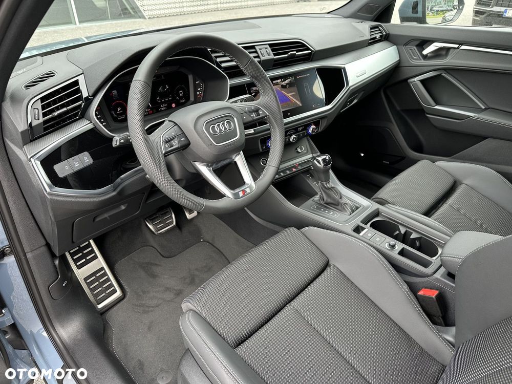 Audi Q3 - 12