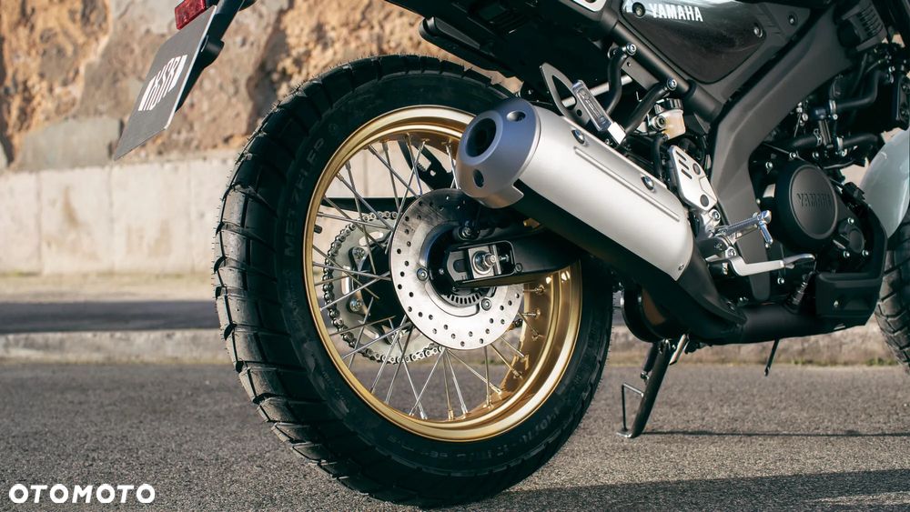 Yamaha XSR - 10