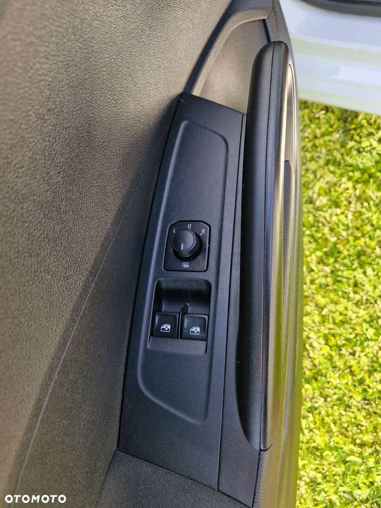 Skoda Fabia 1.0 TSI Ambition - 25