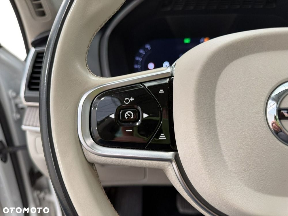Volvo XC 90 - 28