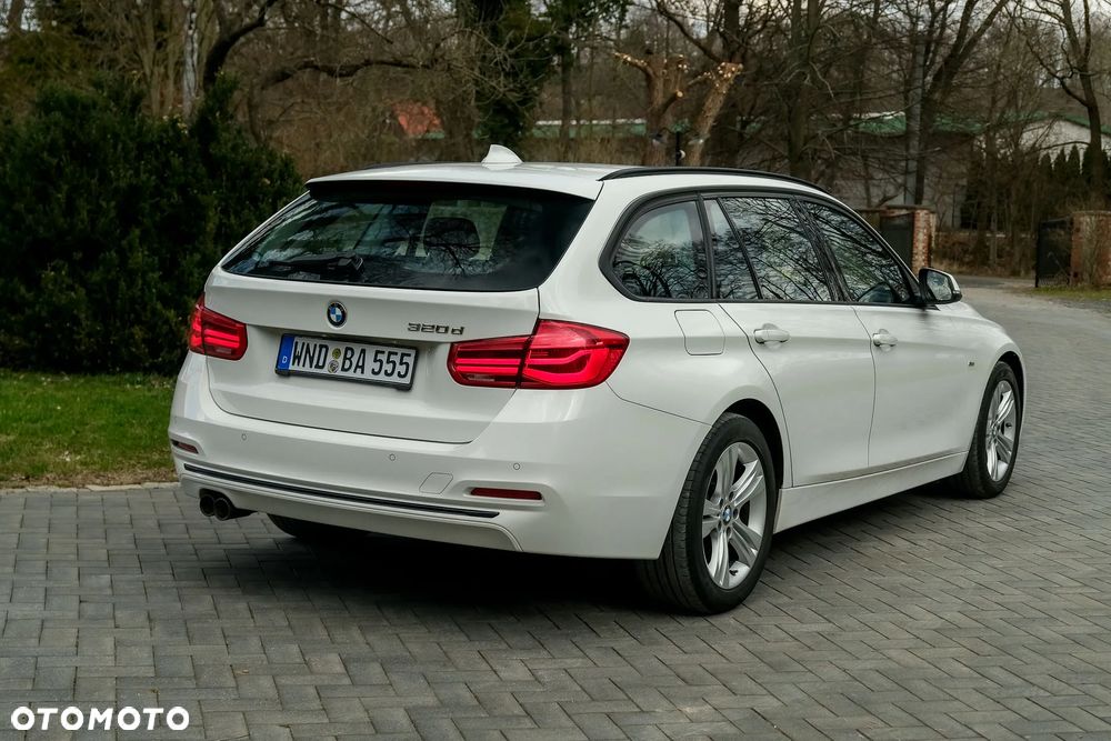 BMW Seria 3 320d Sport Line - 7