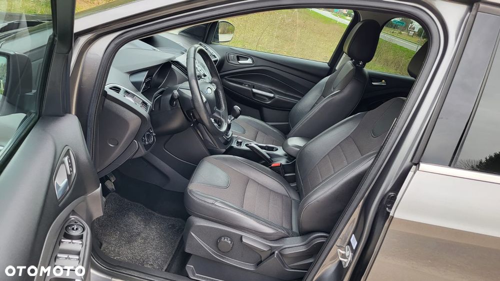 Ford Kuga 2.0 TDCi 4x4 Titanium - 30