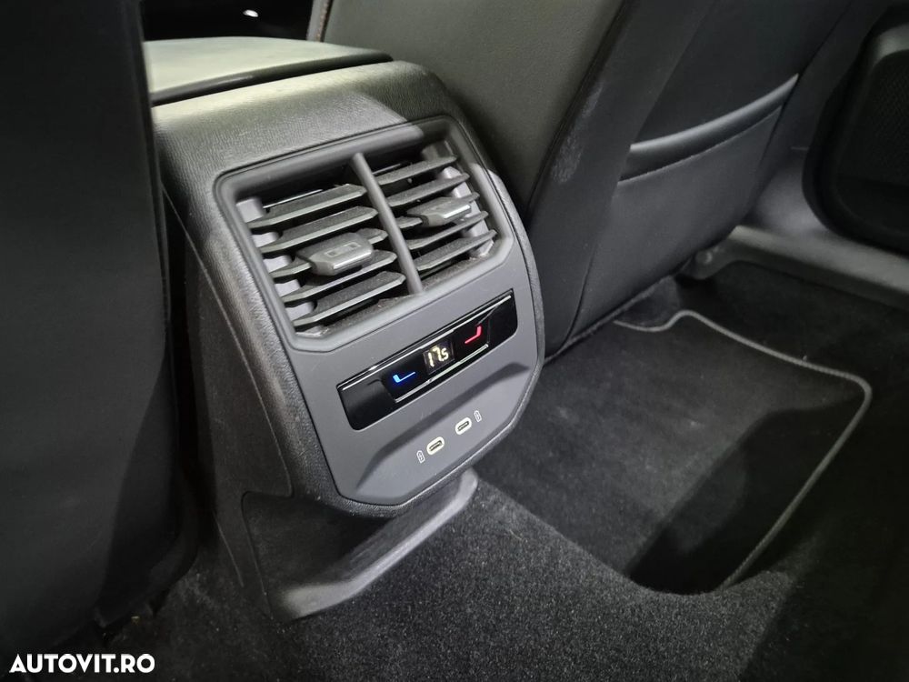 Seat Leon Sportstourer 1.0 eTSI OPF DSG FR - 22