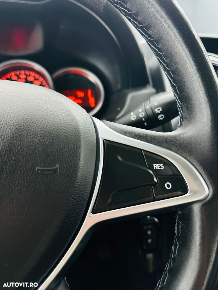 Dacia Duster SCe 115 4x2 Laureate - 25