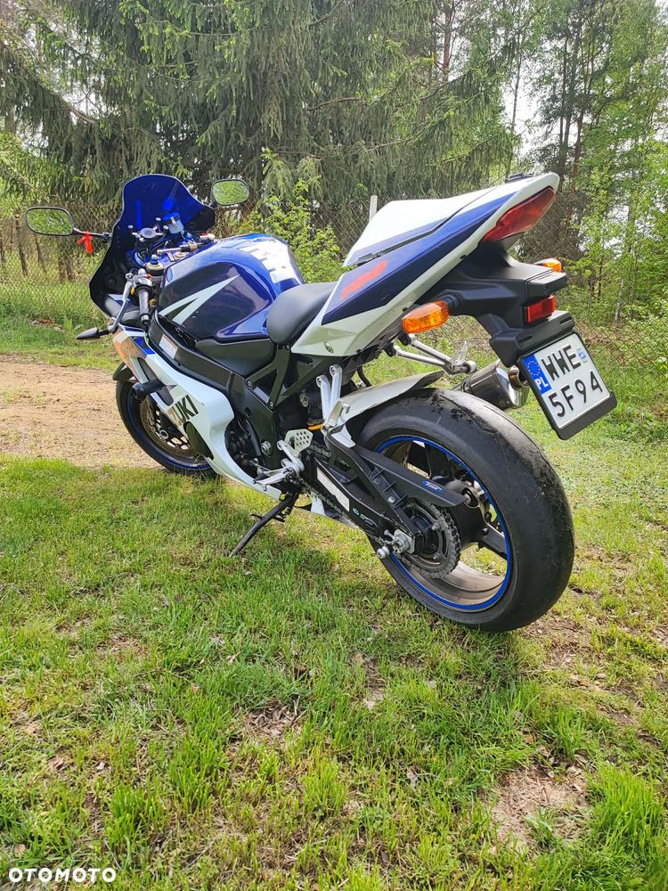 Suzuki GSX-R - 3