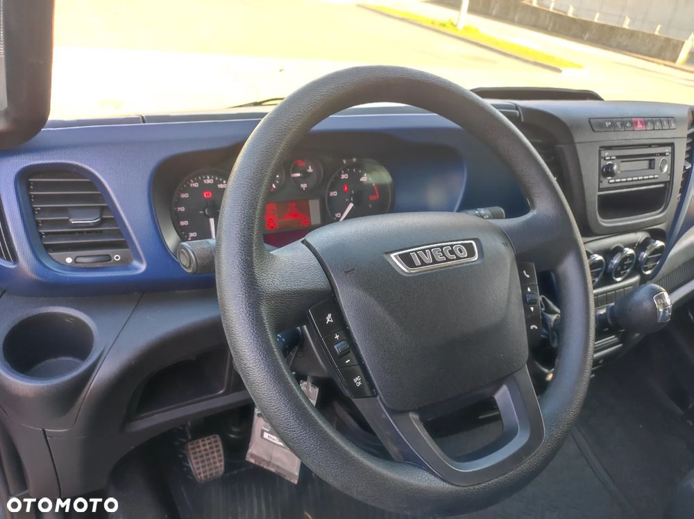 Iveco DAILY - 22