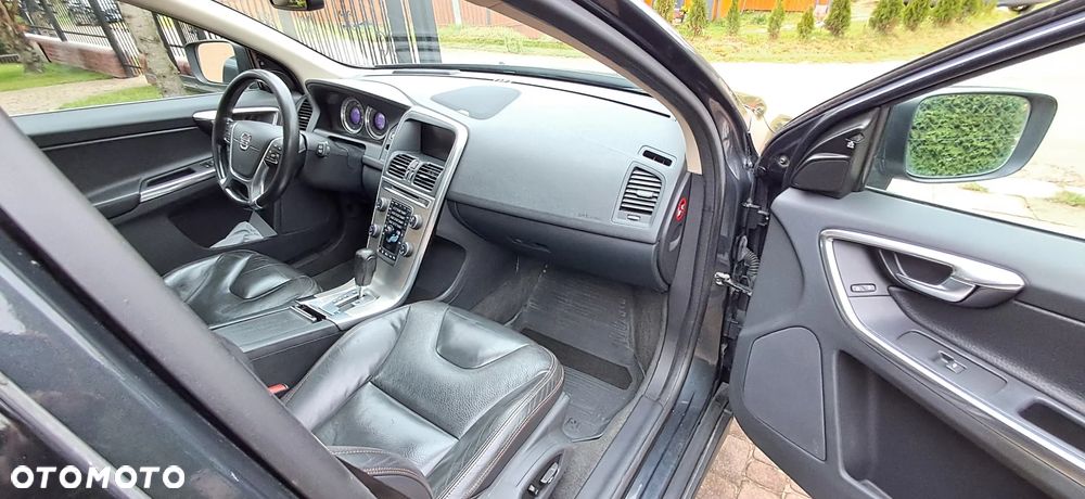Volvo XC 60 3.2 AWD Summum - 11
