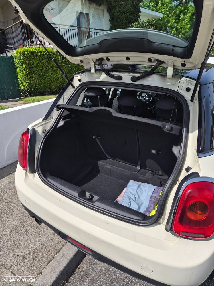 MINI 5 Portas Cooper D - 18