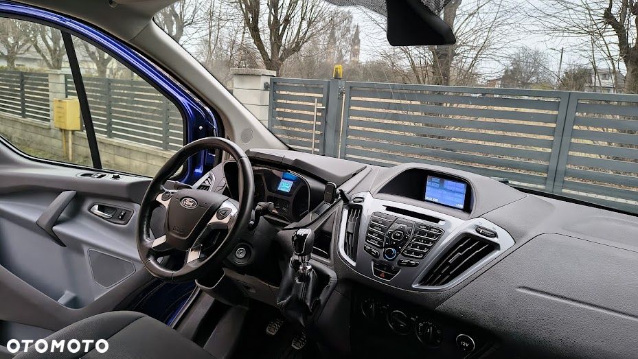 Ford TRANSIT CUSTOM - 11